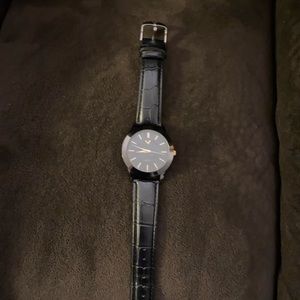 Men's leather band watch, brand new!